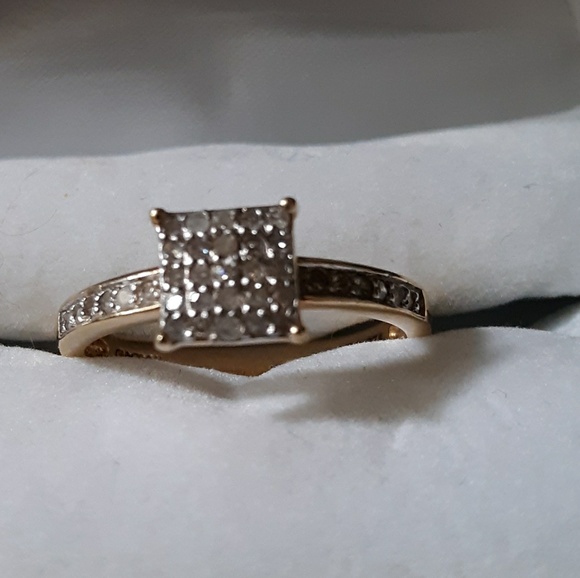 Jewelry - Diamond ring